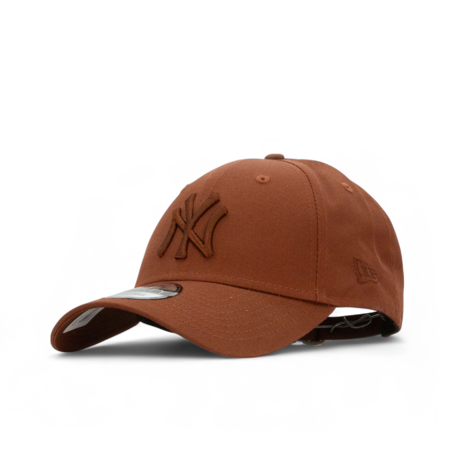New Era League Essential NY Yankees 9FORTY Cap Brown Pretend