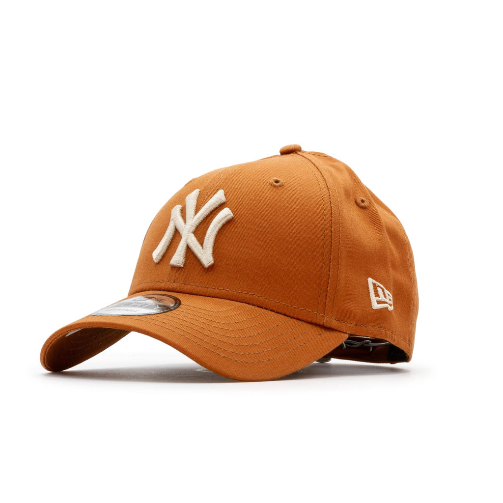 New Era League Essential New York Yankees 9FORTY Cap - Brown - Pretend Supply Co.